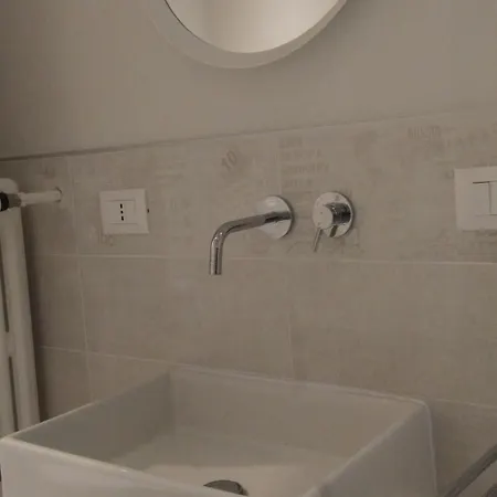 Apartment White *